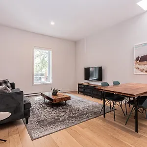  Appartement Cool And Clean Flat By Atwater Market By Den Stays
